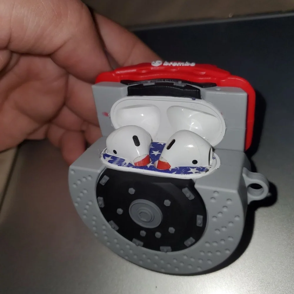 apple AirPods 1/2 or pro brembo case